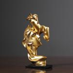 Commercial Buyer Souvenir Stores Thinker Statue Resin Crafts with Bamboo