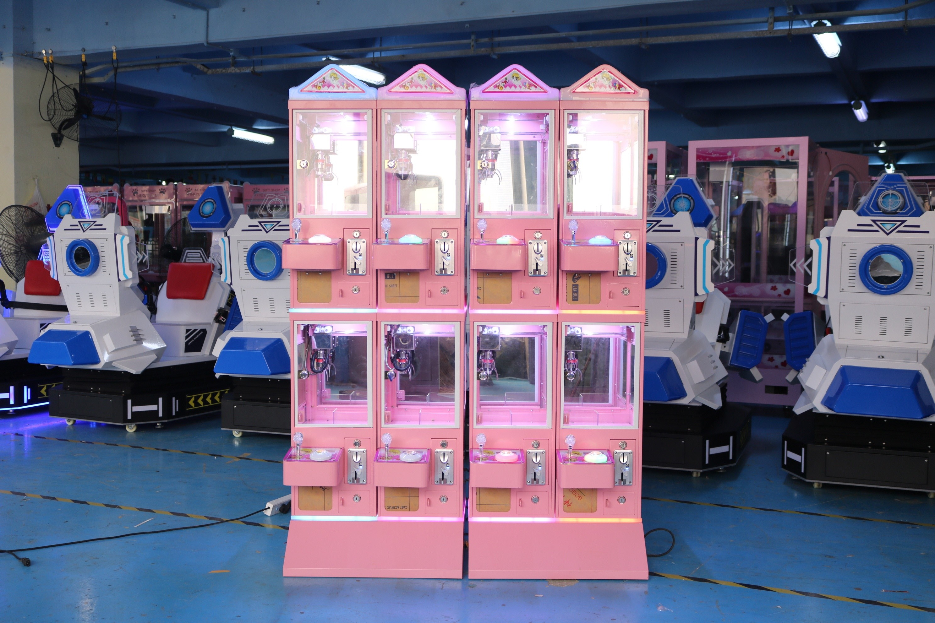 Playground 4 Player Arcade Toy Grabber Doll Crane Machine