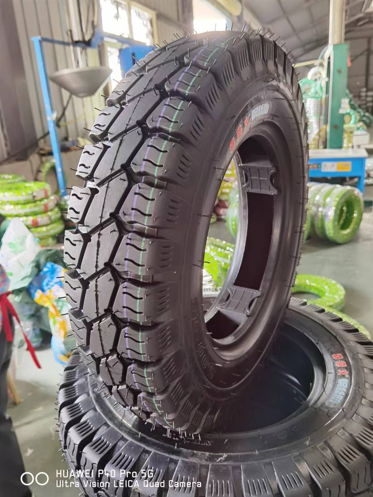 Top- Dual Function Motorcycle Tires High Mileage and Grip 4.50-12 90-18 100/80-17 100