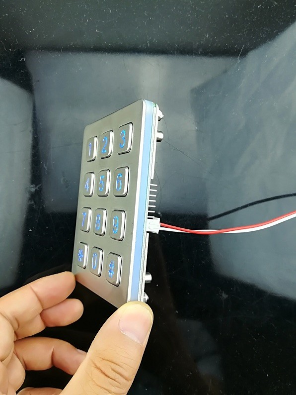 IP65 access control numeric back lighted keypad with male pin out connector