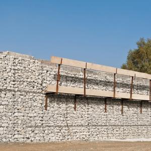 China Welded Gabion Rock Wall Garden Landscaping Decorative Slope Protection Zinc Coated on sale