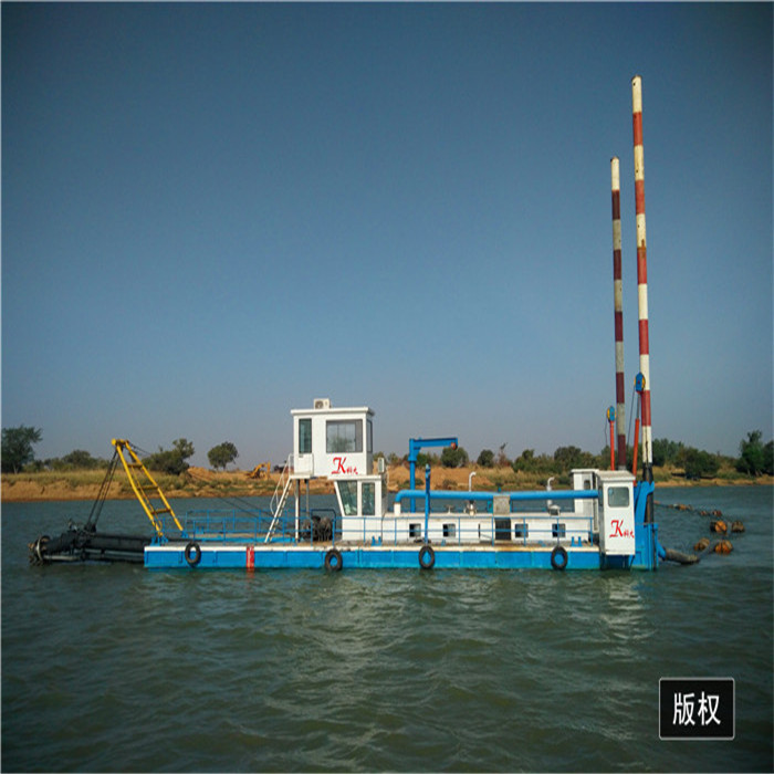 Iron Plate Cutter Suction Dredger Pumps 20m Depth 22m Length
