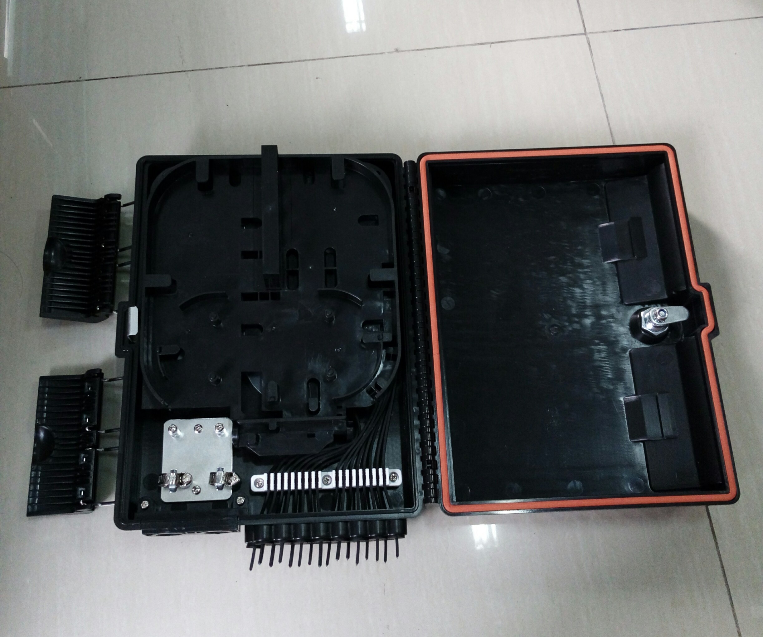 16fibers IP68 FTTH Distribution Terminal Box With PLC Splitter