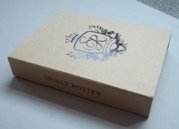 Custom magnet folding kraft paper flat pack box luxury magnetic gift box with