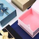 Wallpaper Magnetic Flip Box For Cosmetics Belt Holiday Gift Perfume