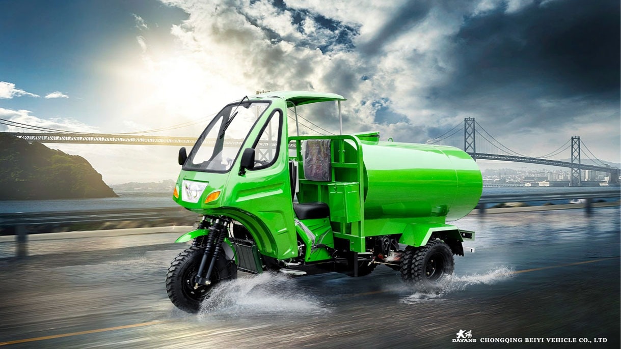 1 Passenger Fuel Three Wheeler Cargo Tricycle with Front Disc Rear Drum Brake System