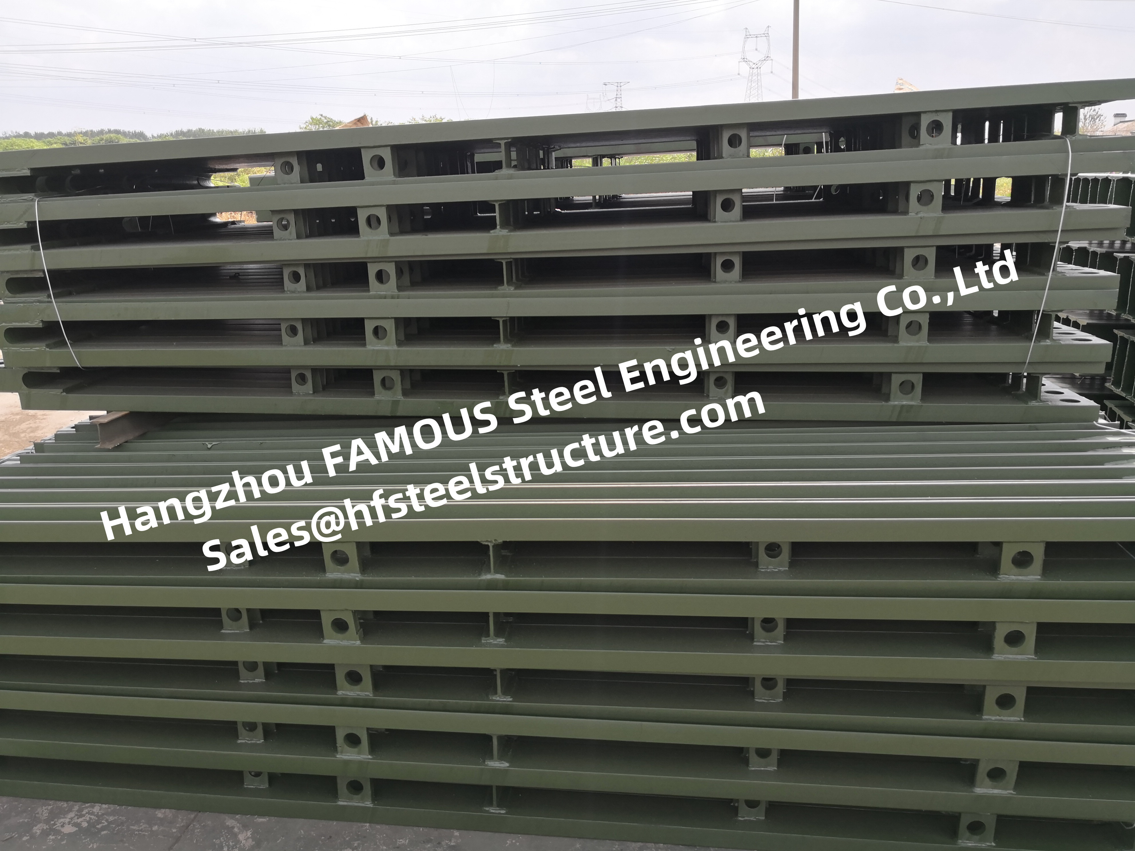 Steel Bailey Bridge Components , High Strength Connecting Bolts Anti Slip Checkered Plate