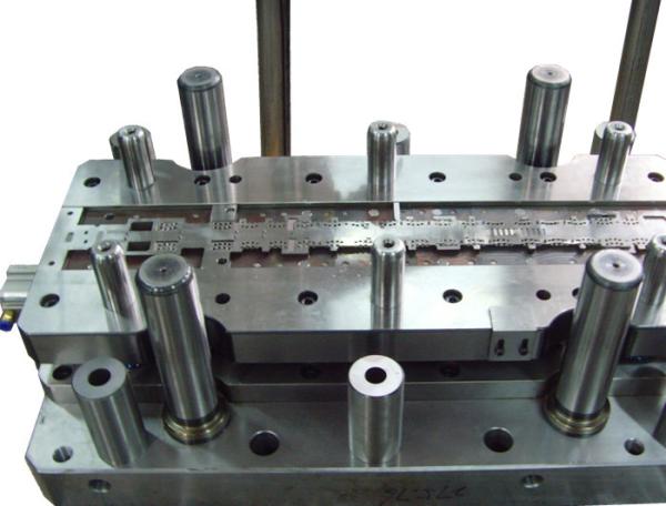Cheap Progressive Punching Sheet Metal Progressive Die Two Row Cavity Electric Appliances for sale