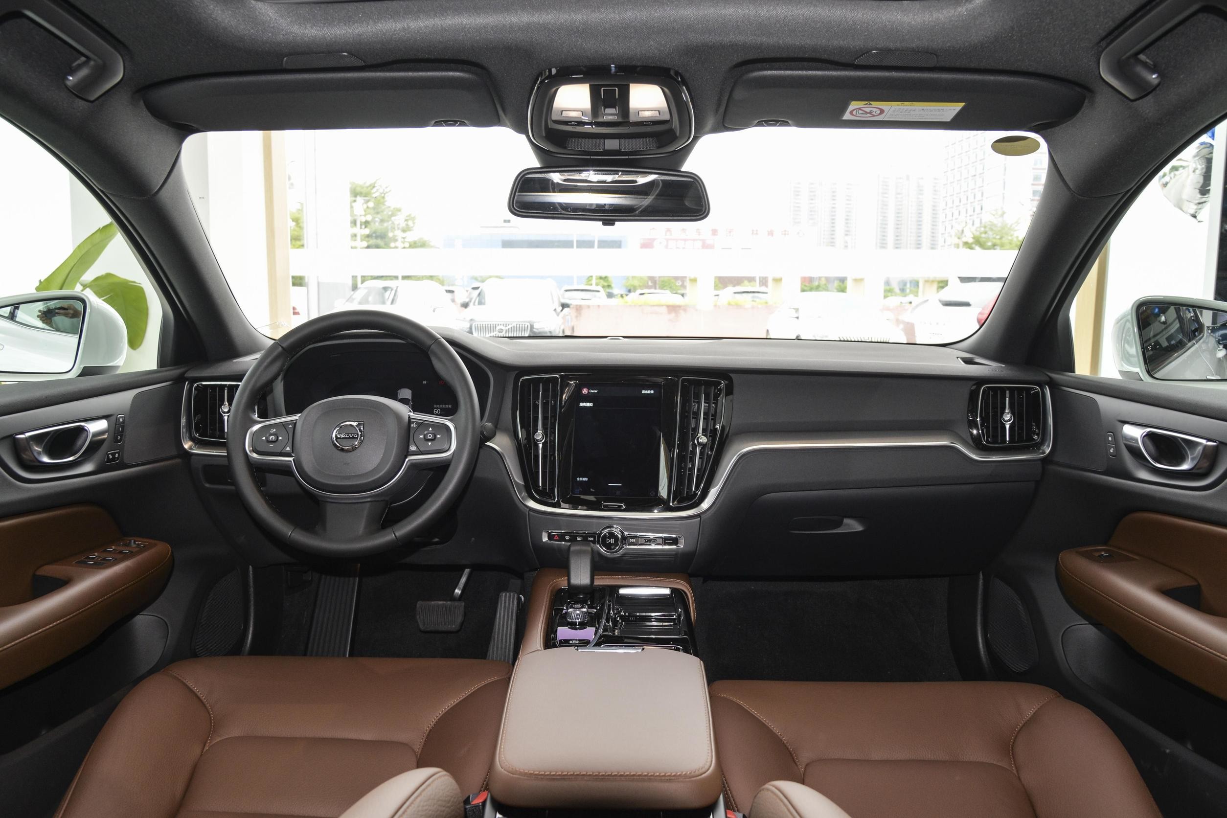 2024 RECHARGE Volvo S60 PHEV Plug In Hybrid T8 E Drive Long Range vehicle