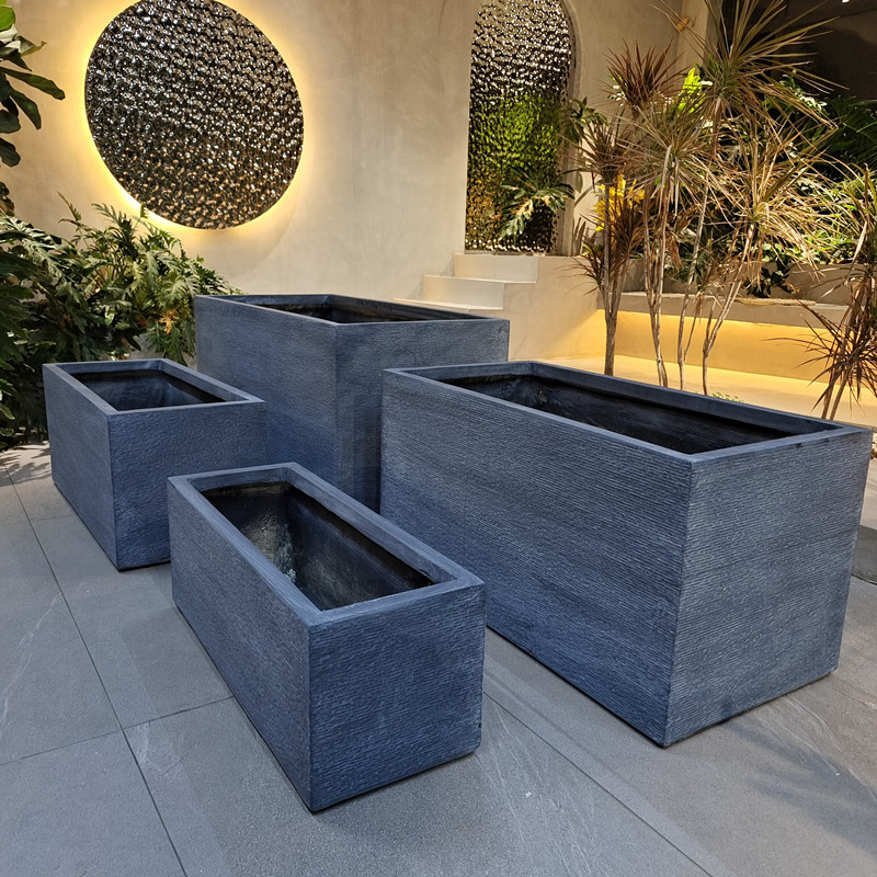 Powder Coated Finishing Fiber Clay Planters For Gardening Needs