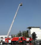 Sinotruk HOWO 32m Aerial Ladder Rescue Fire Fighting Truck Specialized Vehicle