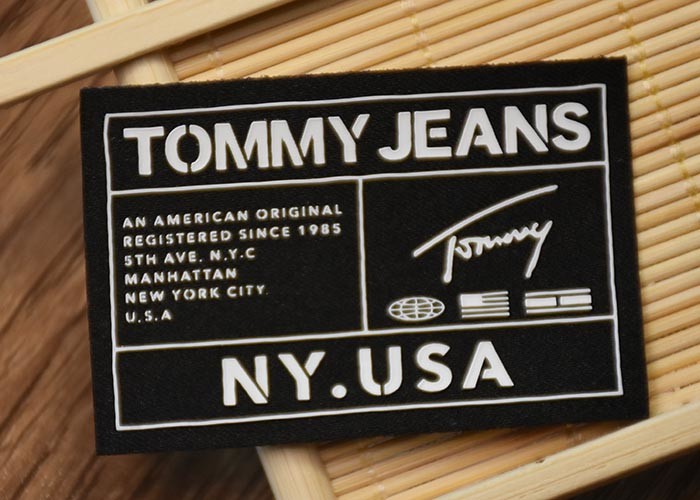 Printing Custom Silicone Logos Woven Fabric Labels For Garments