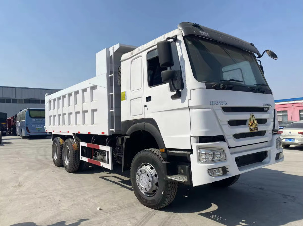 SINOTRUK howo 371hp 400hp new dump truck heavy duty 6x4 tipper truck with lower price