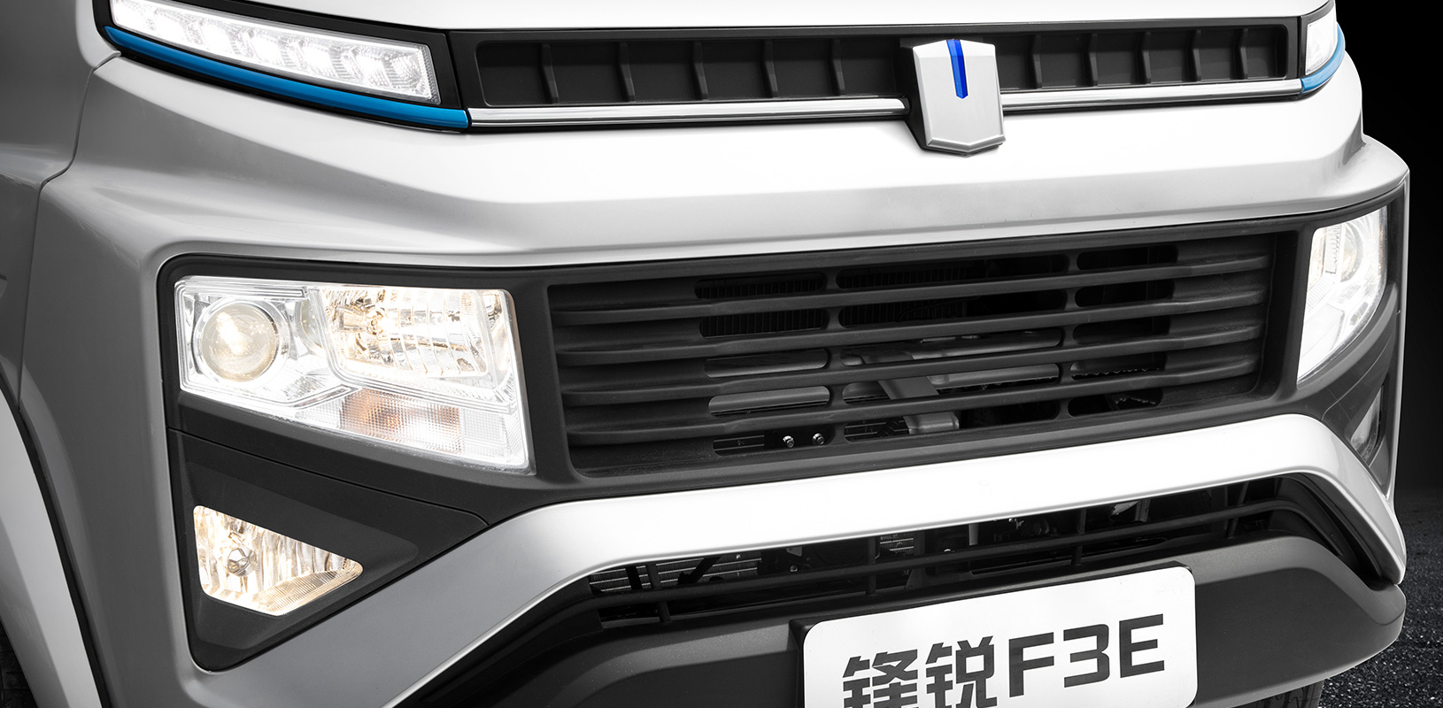 Electric Flatbed Van Cargo Truck 4 Wheel Truck Pulls Goods And Loads Area Property Farm Turnover Vehicle