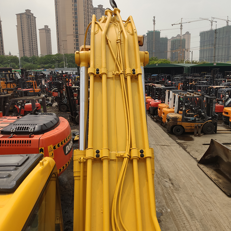 20 Tons Komatsu PC200-7 Crawler Japanese Used Excavator with 0-2000 Working Hours