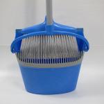 Windproof Bristle Stand Up Dustpan And Broom Set 26*26*90CM