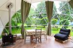 Snowproof Winter Resort Geo Dome Tent Igloo Camping Tents 200 Kg/Sqm