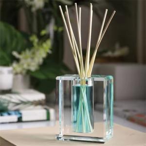 Quality Home Decorative Aromatherapy Essential Oil Fragrance Perfume Crystal Glass Bottle Luxury Reed Diffusers wholesale