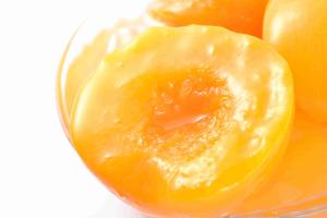Quality Eliminate Dark Spots Canned Yellow Peach Halves Thick Flesh Without Seed wholesale