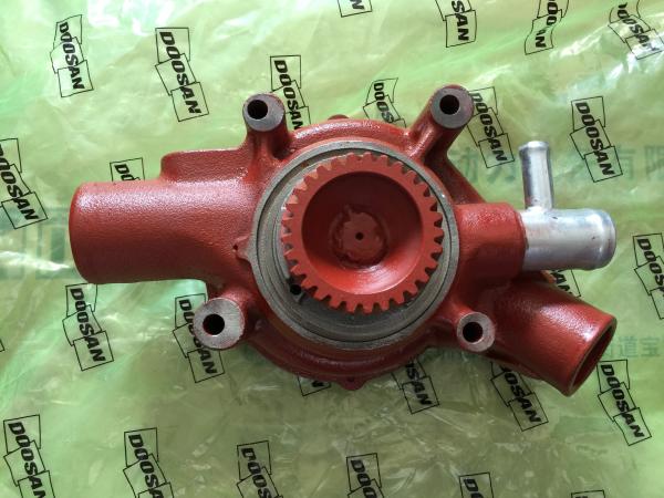 DOOSAN parts and DAEWOO parts,DOOSAN water pump,water pump for DOOSAN P126,65