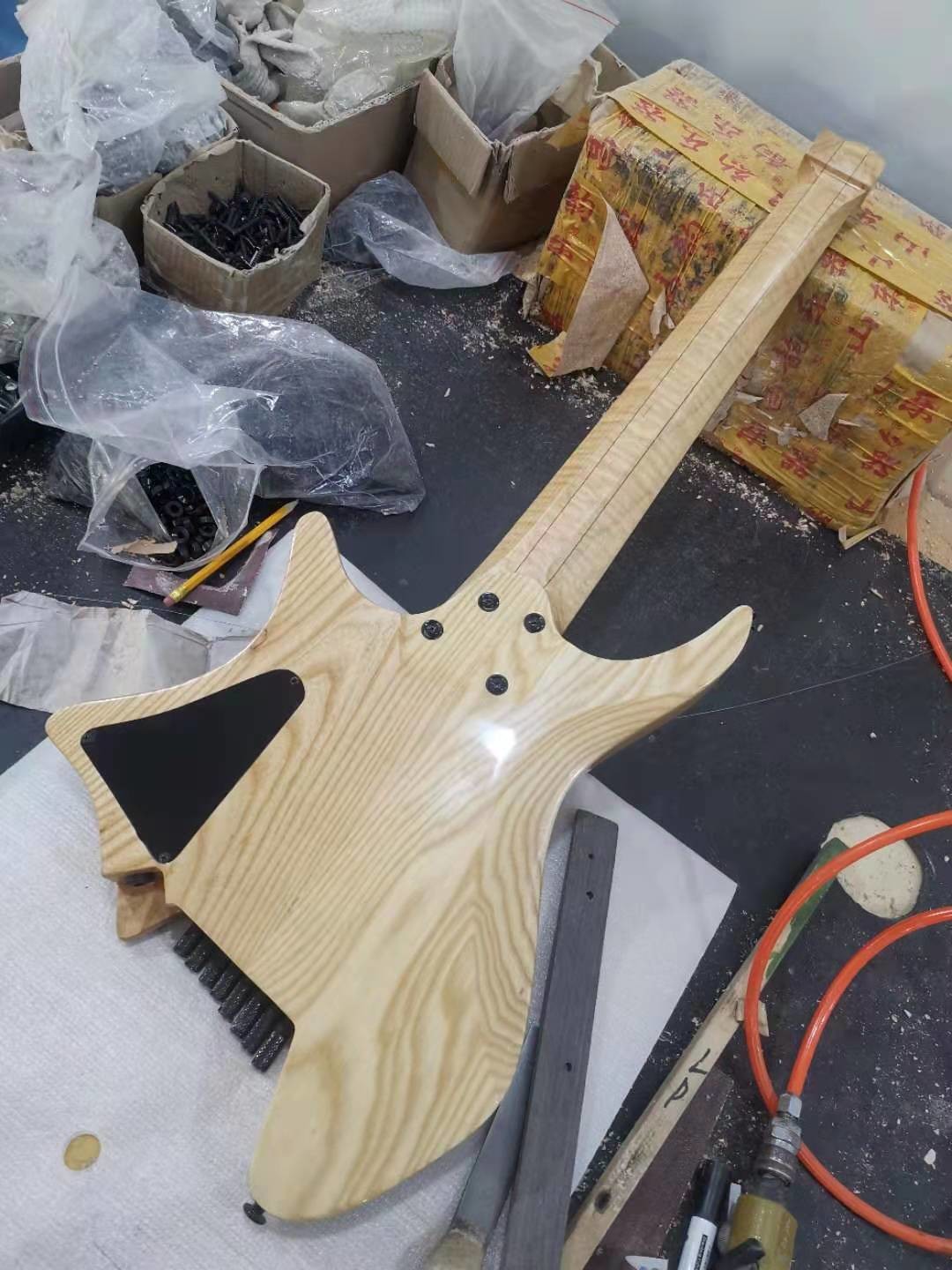 8string headless guitar ash body quilted maple top fanned fret