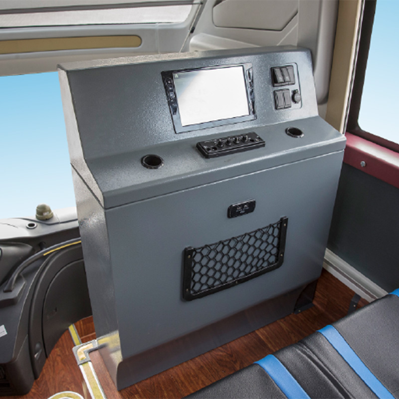 55 Seater Used Coach Bus Passenger Bus with Weichai Engine and Manual Transmission