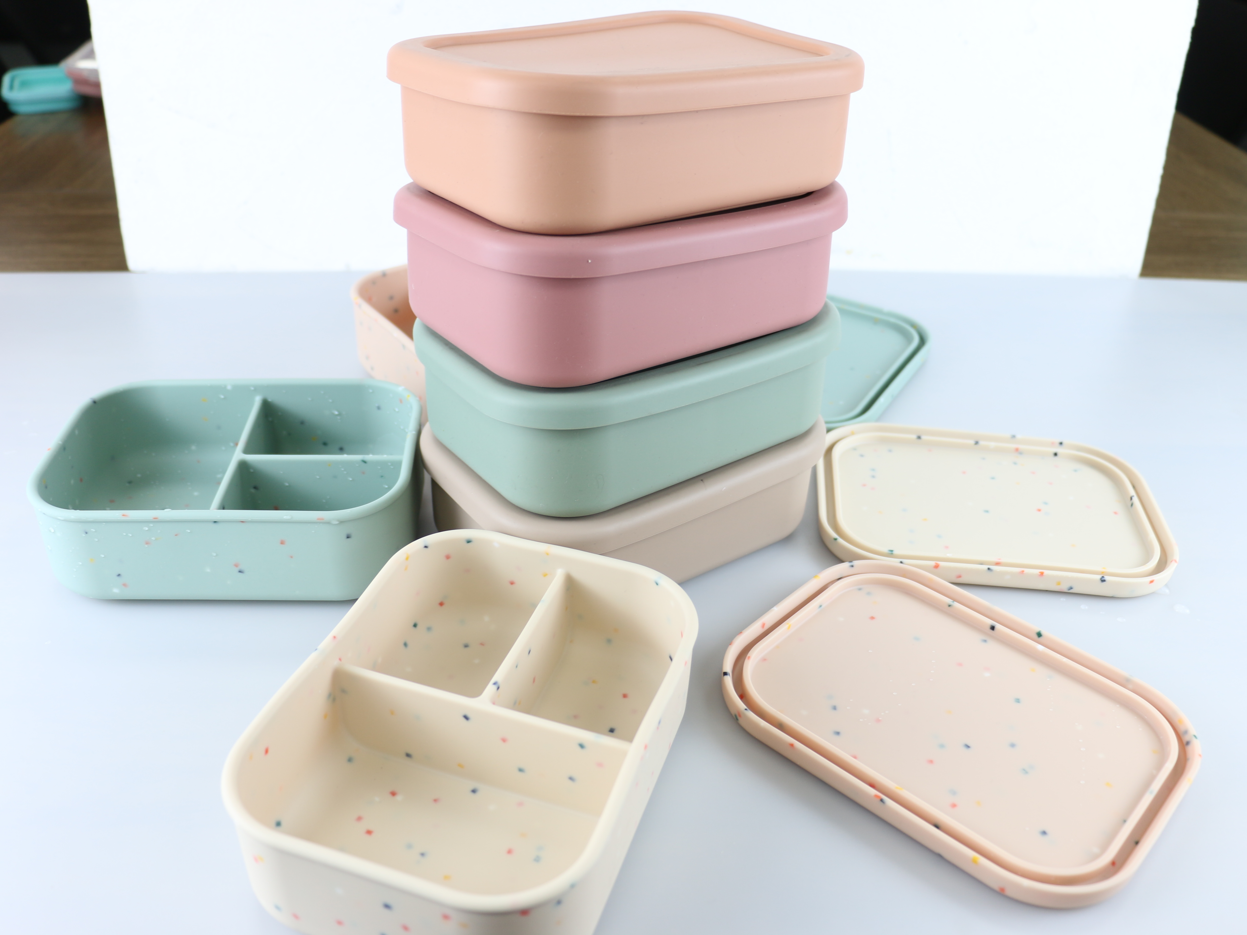 3 Compartment Silicone Lunch Containers , Reusable Silicone Bento Lunch Box Leak Proof