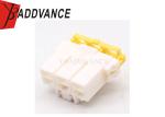 White Color MG650887 KET 6.3 Series Automotive Female 6 Pin Connector DJ70684C-6