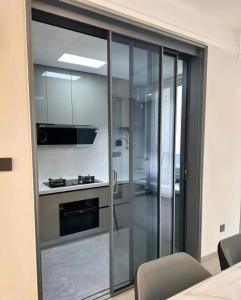 Quality Customizable Aluminium Sliding Door with Unique Glass Design wholesale