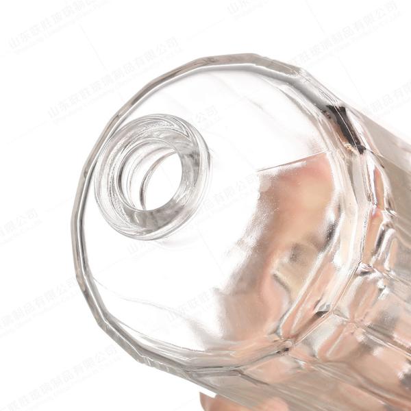500ml 700ml 750ml Healthy Lead-free Glass Empty Vodka Glass Wine Bottle for