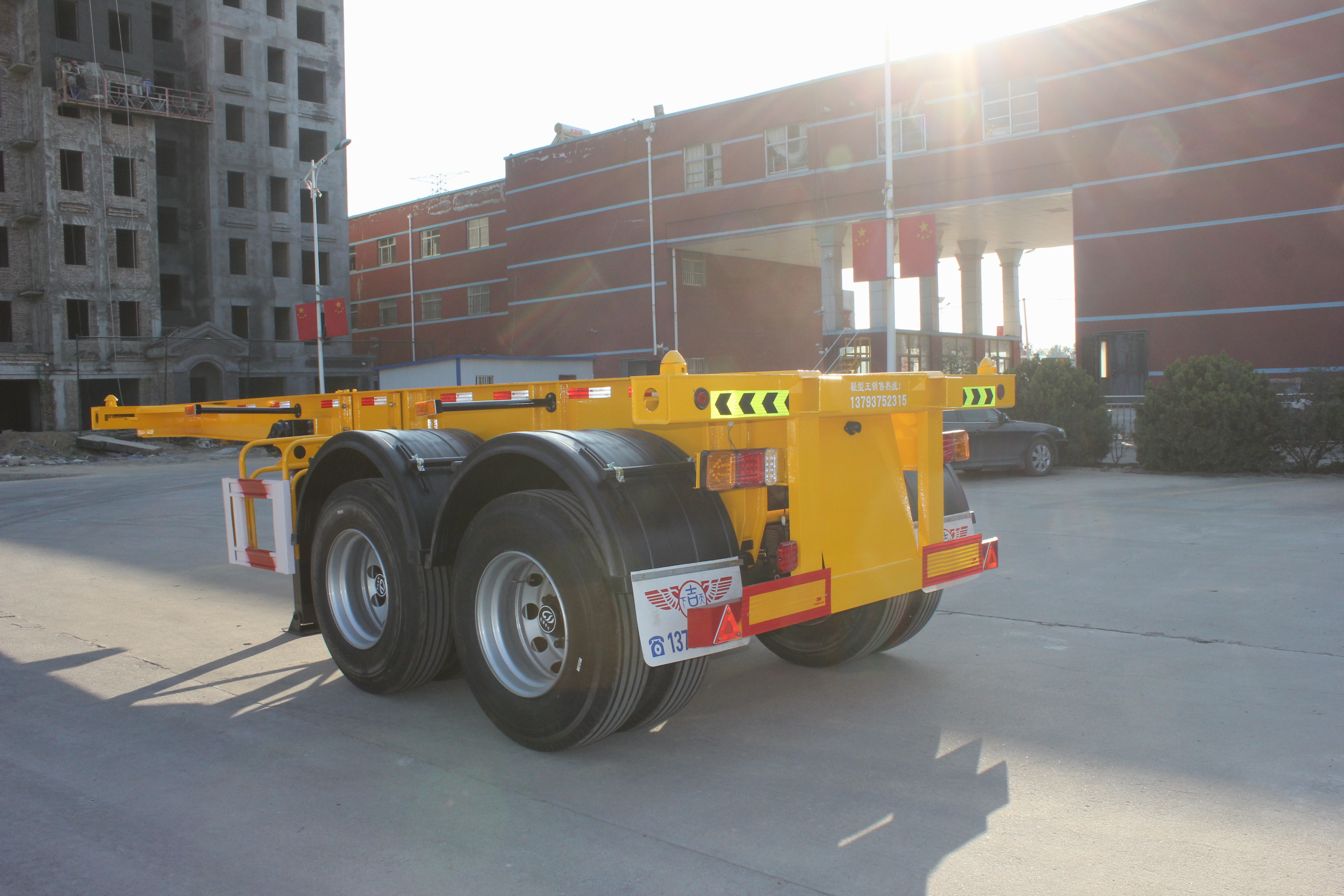 Shandong Juyuan 20ft 40ft Skeleton Chassis Container Semi Trailer Sturdy Steel Design