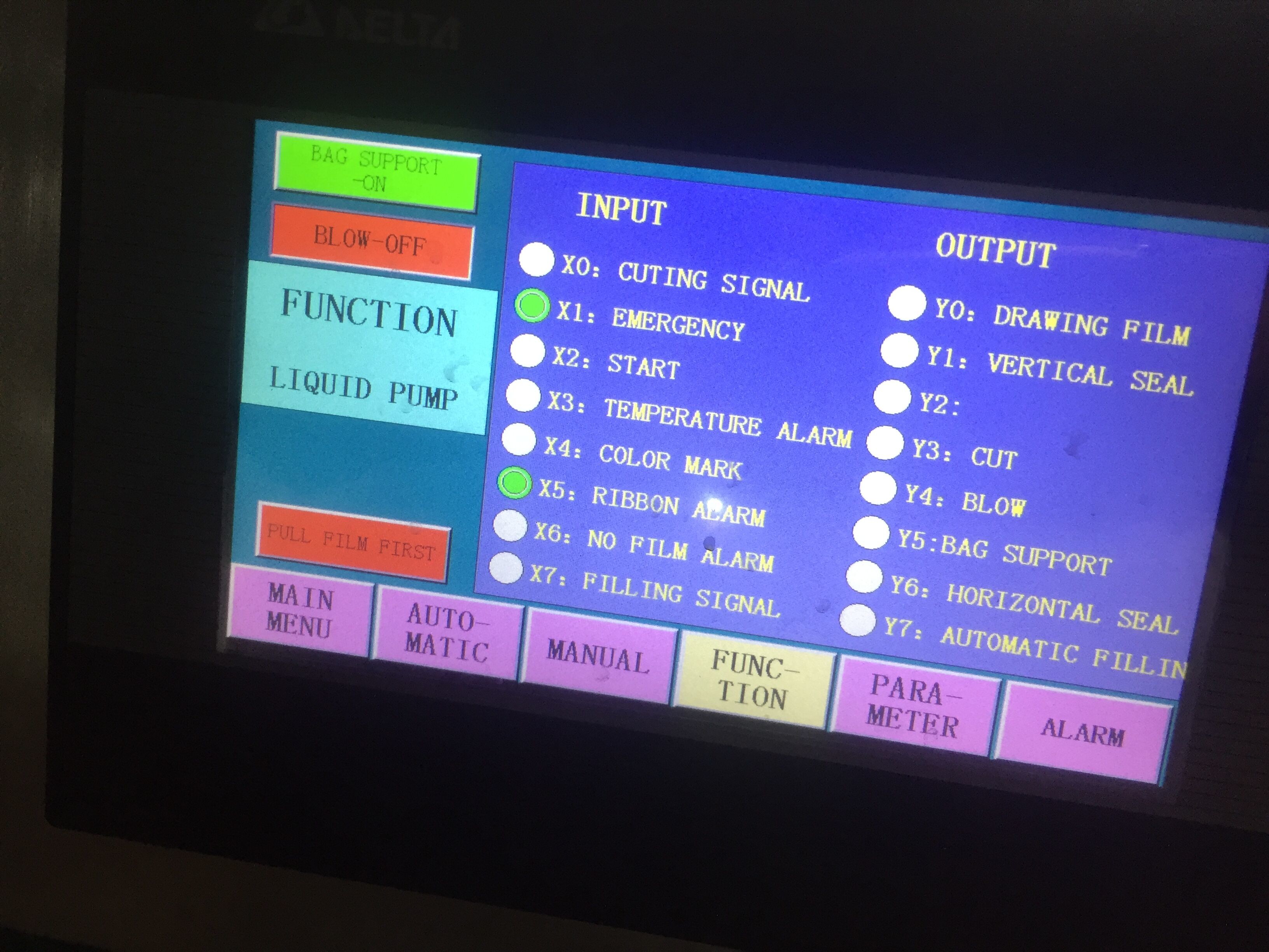 Automatic Multihead Filling Ice Pop/ice lolly/ soft bottle spray filling and sealing machine for Juice