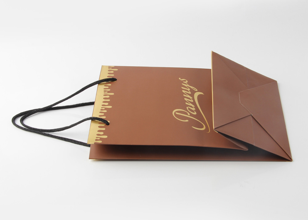Matte Brown Retail Paper Shopping Bags Full color For Cosmetic Packing