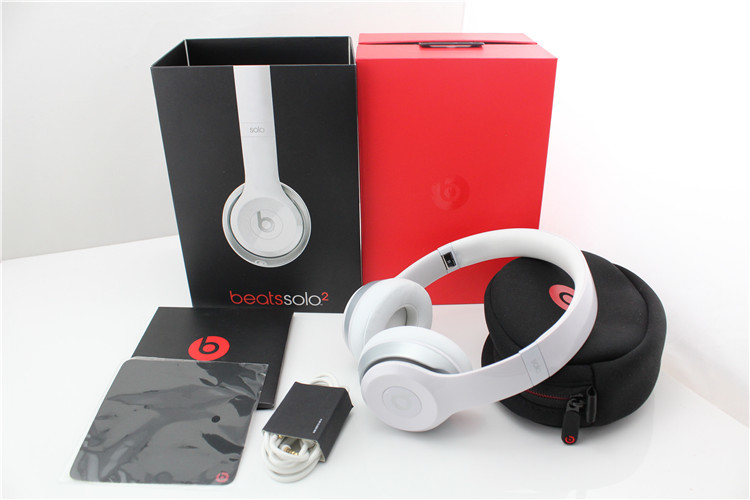 BRAND NEW BEATS BY DR. DRE SOLO2 WIRED ON EAR HEADPHONES HEADSET SEALED white come from http://www.dhgate.com/store/2005