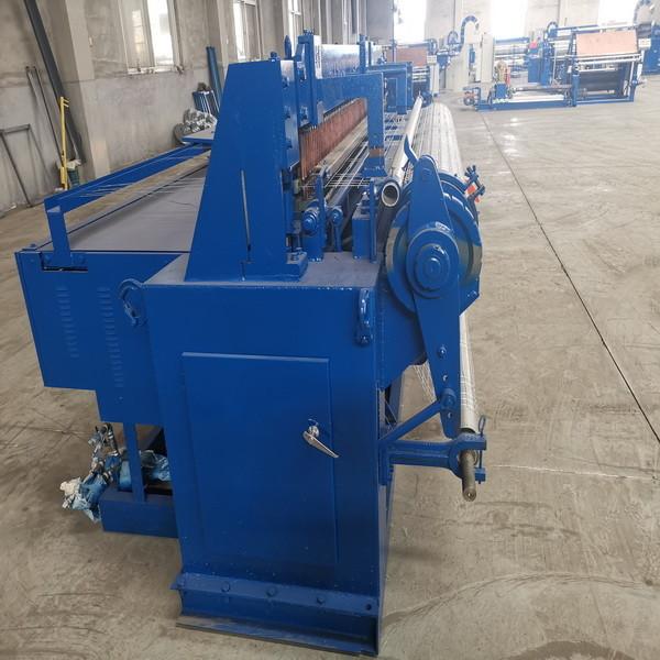 6ft Width Noiseless Automatic Welding Machine , 100times/Min Stainless Steel