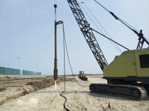 Quality Top Feed Electric Vibroflot Equipment Deep Foundation Construction 75W - 260W wholesale
