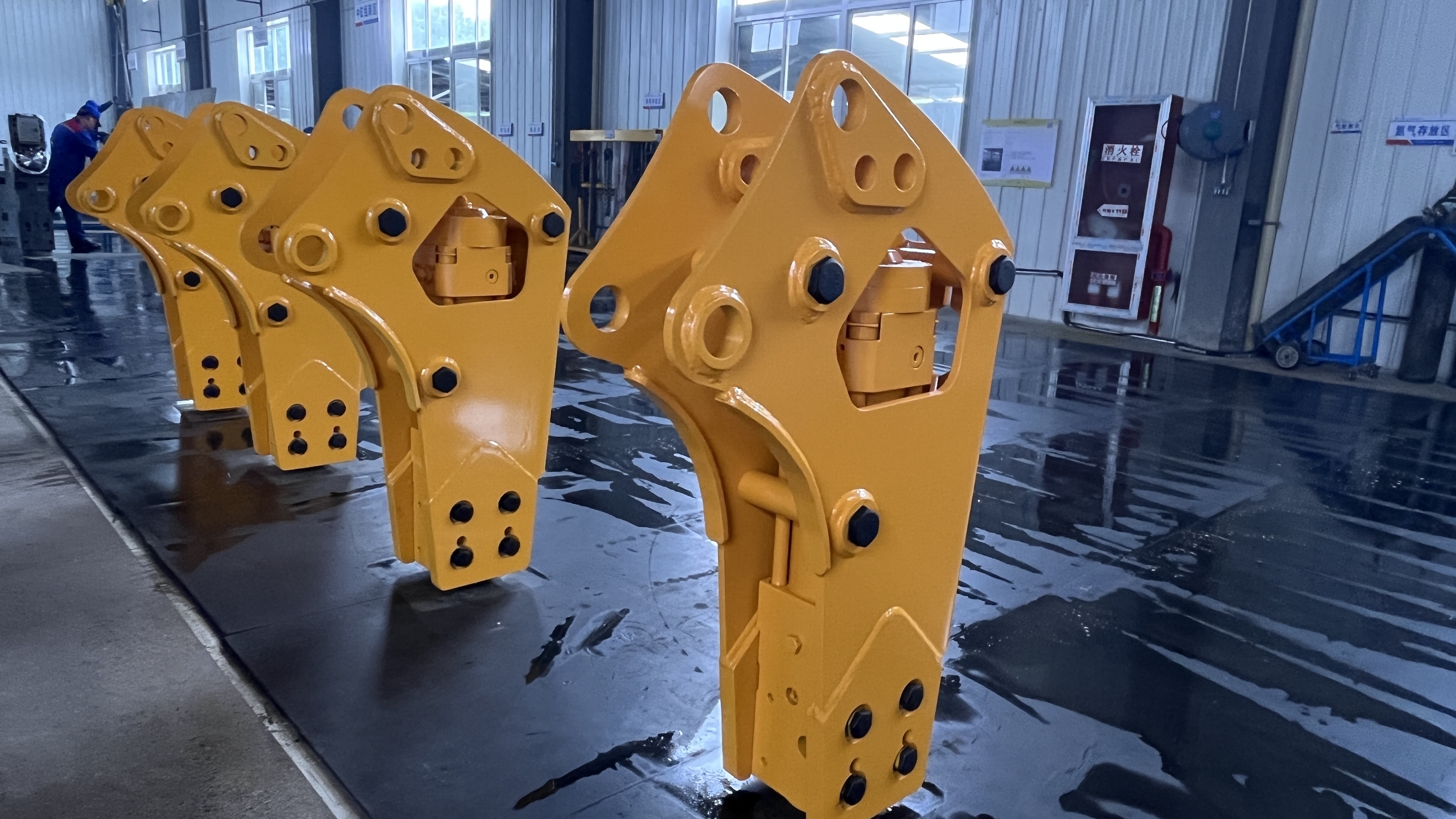 75MM Excavator Hydraulic Rock Breaker Hammers for Heavy Duty Demolition Work Pressure 110-130 bar 6