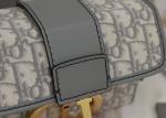 30 Montaigne's Collection One Shoulder Handbag 17.5cm Length Elegant Look