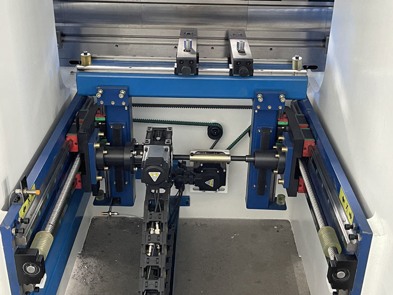Delem DA53T Press Bending Machine 40T Mini CNC Press Brakes 1200mm 4+1 Axis