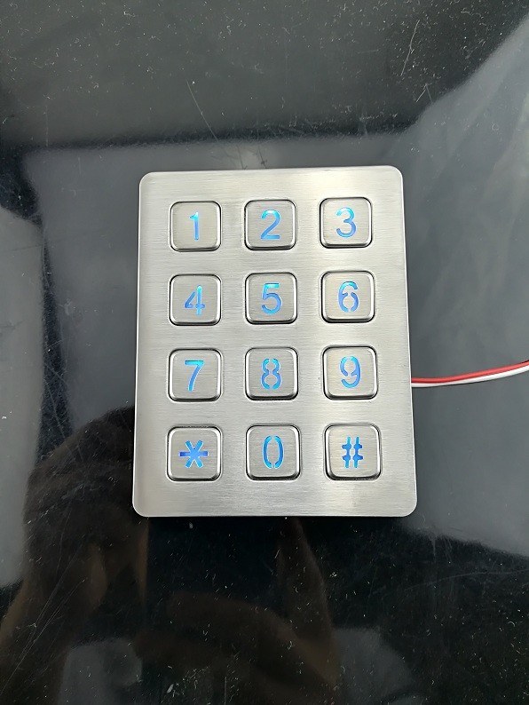 IP65 access control numeric back lighted keypad with male pin out connector