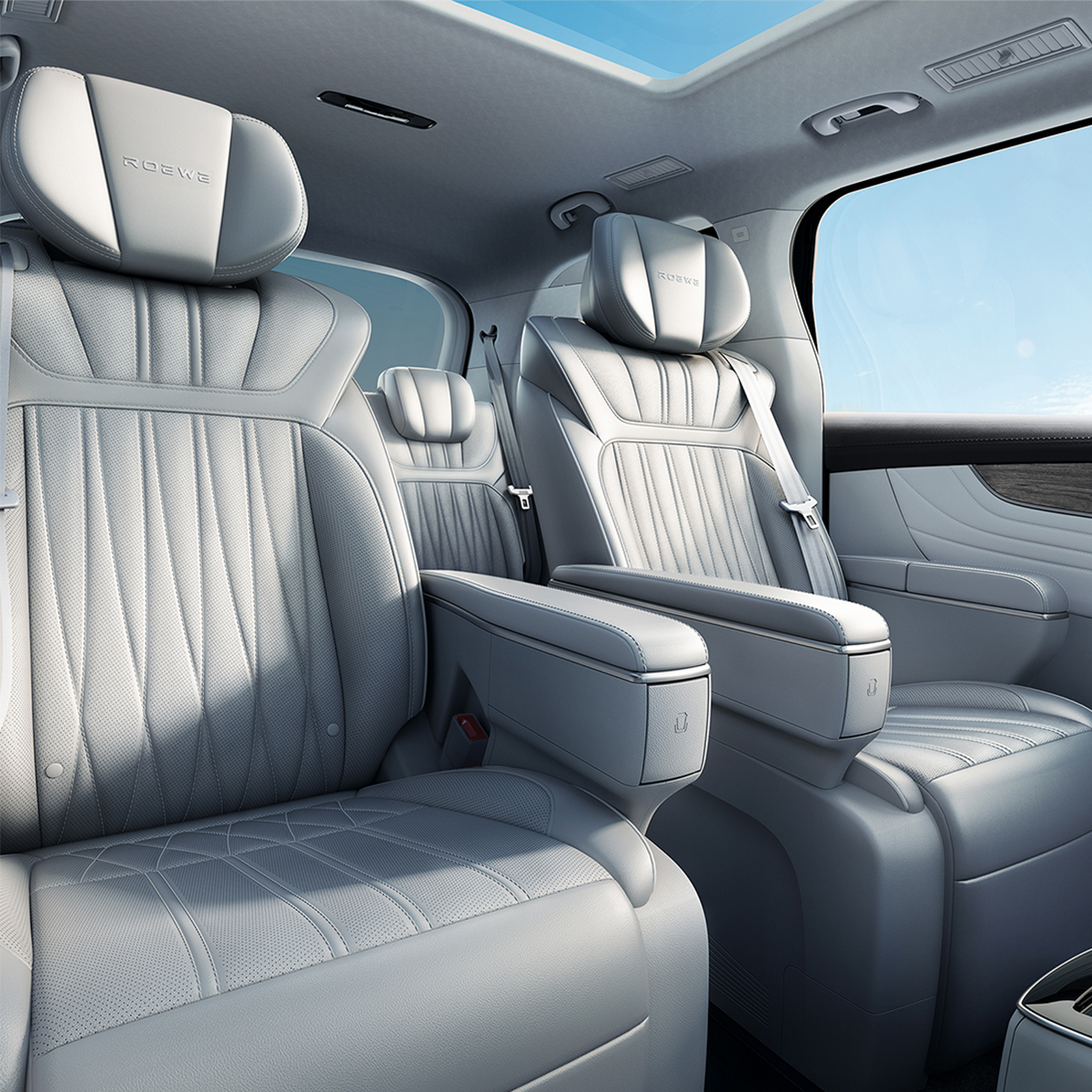 3000 MM WHEELBASE ROEWE IMAX8 EV Electric Cars 7 Seats Fast Charging Long Range for Environmentally-Friendly Travel