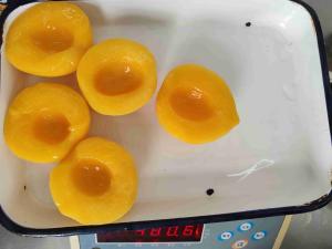 Quality Canned Yellow Fruits Peaches 400g/can Calcium Rich Nutrition wholesale