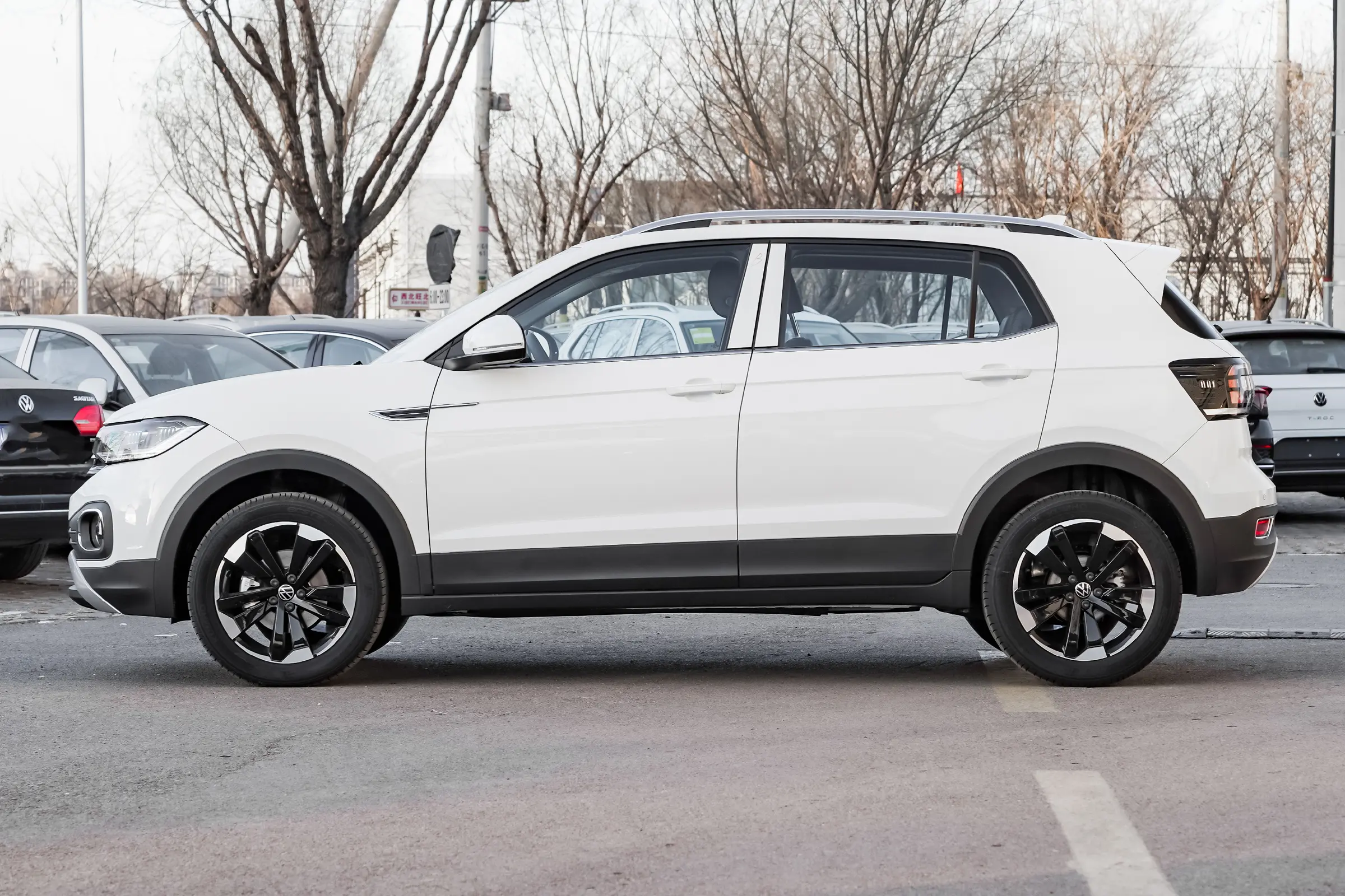 2023 VW TACQUA SUV 1.5L Manual ESC and Maximum Torque of 100-200Nm Cutting-Edge Technology