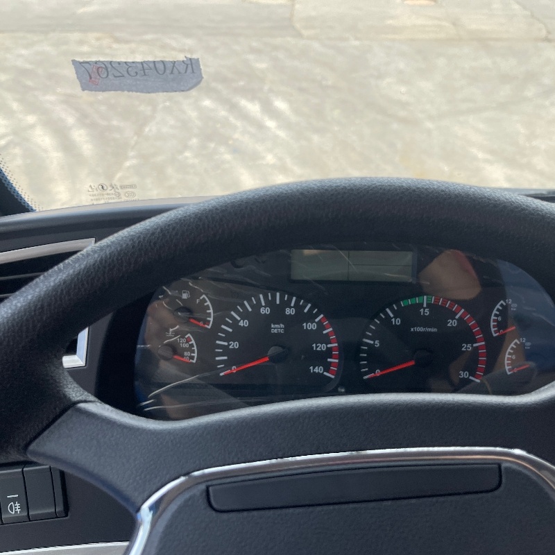 Used Camion Shacman Segement Heavy Truck Left Steering For Mining Transportation