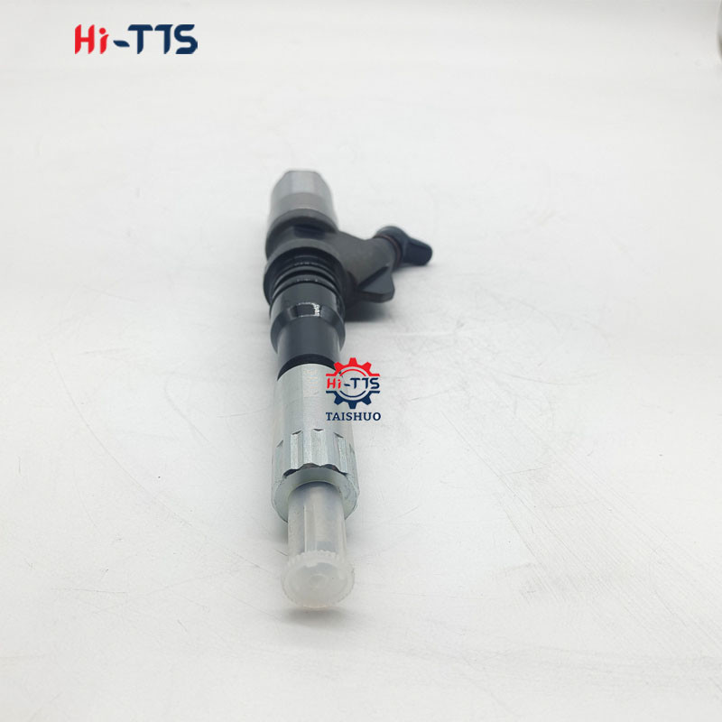 06D0413 6D125 Engine Fuel Injector 095000-0801 6156-11-3100 0950000802