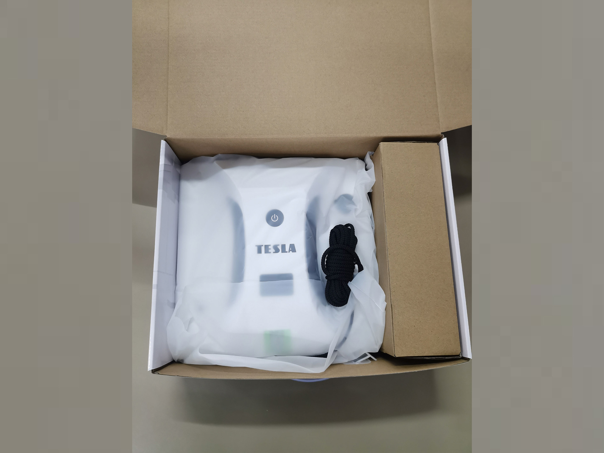 2800Pa Power Source Intelligent Cleaning Window Glass Cleaner Robot for Home Appliance