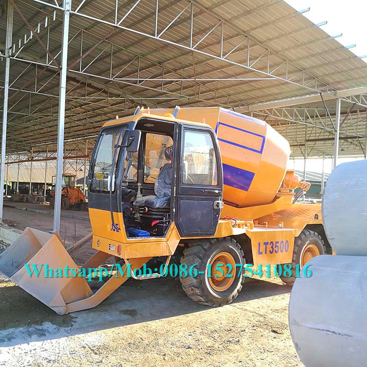 Durable Concrete Construction Equipment 4X4X2 Mobile Cement Mixer Trucks