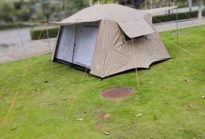 Quality Outdoor Event Exhibition Sunshade Sky Tent for 2-8 People Mesh Panels Ultra Light Boat Beach Tent wholesale