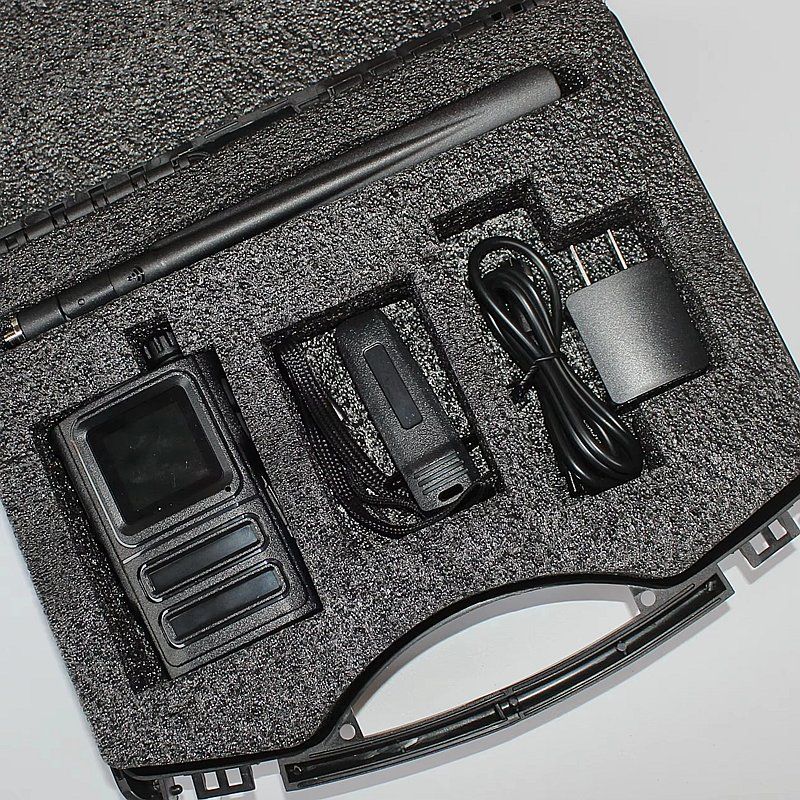 Hand-Held 300MHz-6GHz Portable Omni Channel Antenna Uav Detection System Low-Altitude Radar Detector
