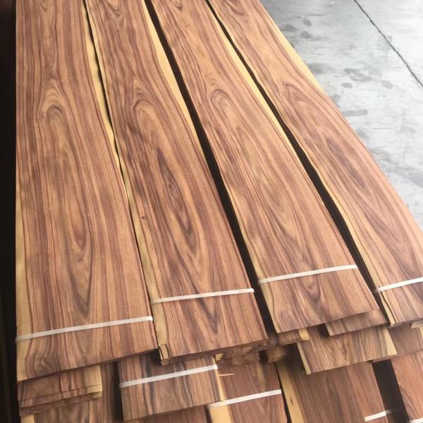 Factory Wholesale 0.45mm Santos Rosewood Veneer fine-grained Mountain grain